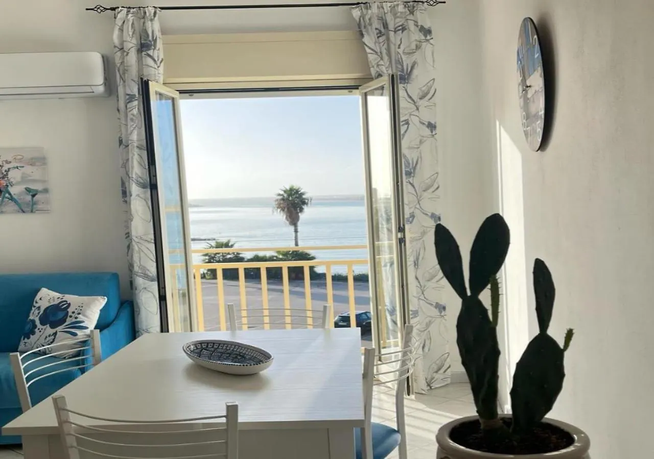 Casa Vacanze Nicare Porto Empedocle Holiday home